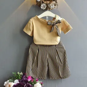 2 Pcs Girl Bowknot Design Tees And Stripe Print Pants Set