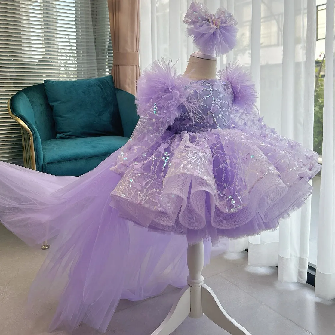 Bow flower Dress for girls Baby birthday party Princess dress tail can be removed Colors can be customized