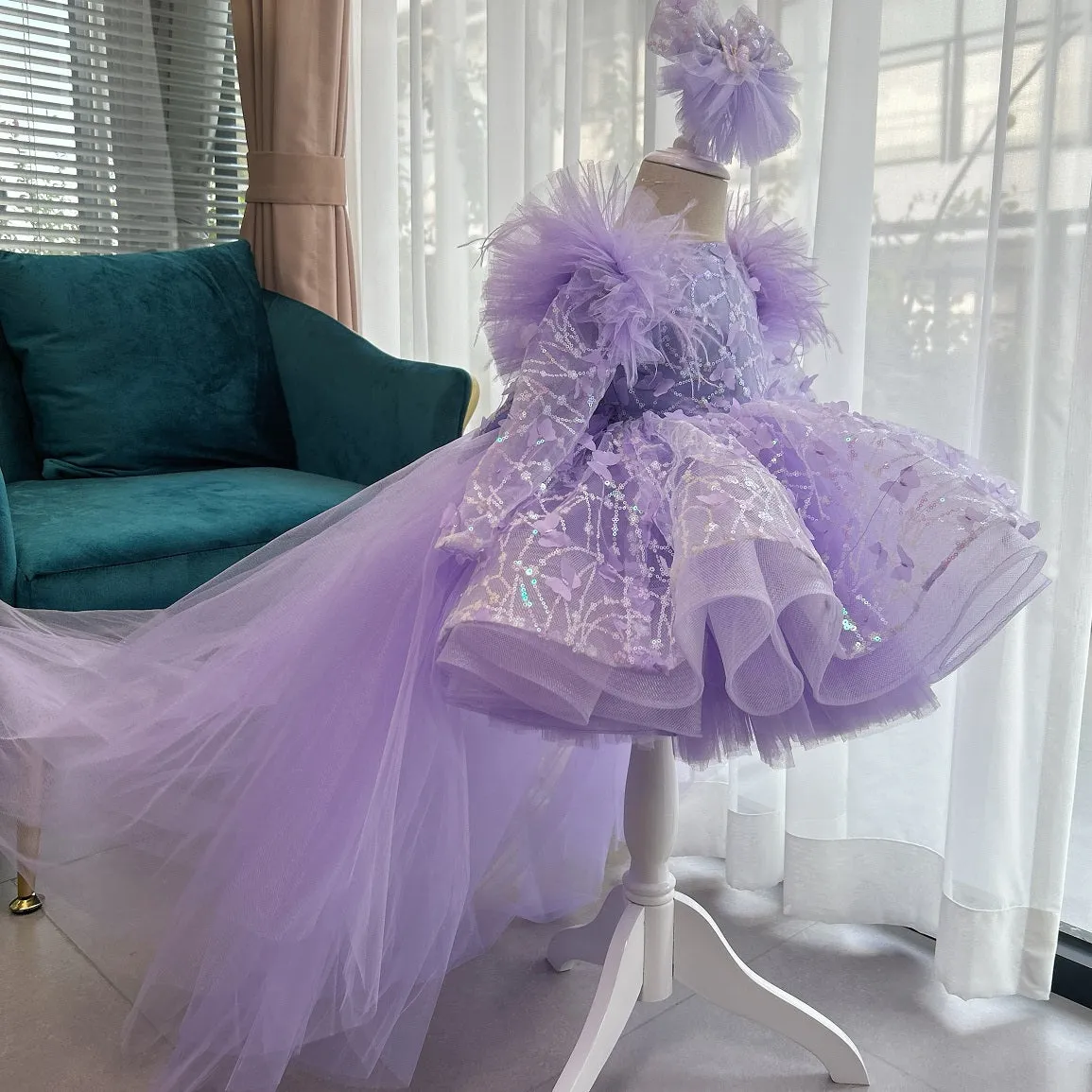 Bow flower Dress for girls Baby birthday party Princess dress tail can be removed Colors can be customized
