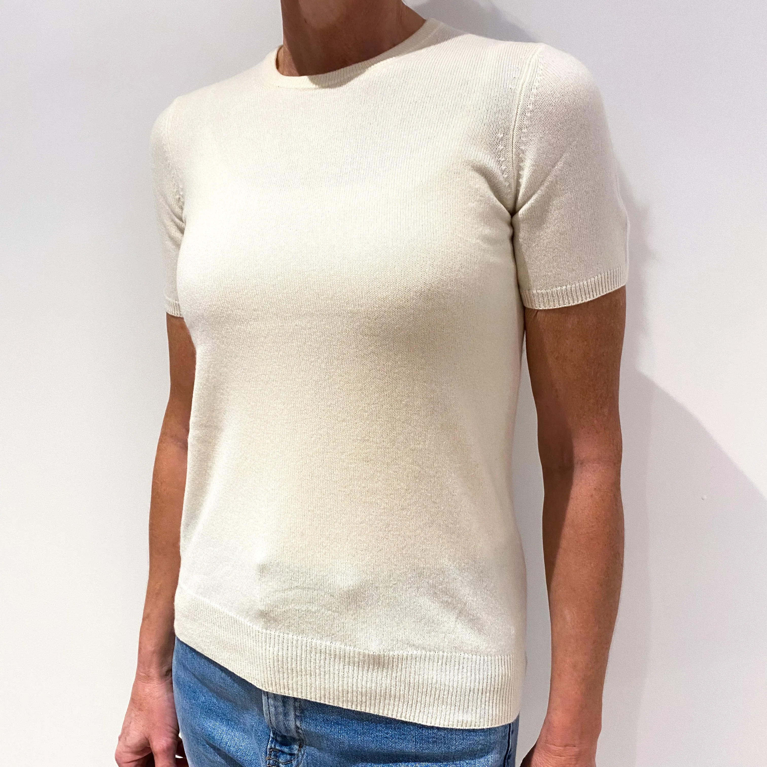 Cream Short Sleeved Cashmere Crew Neck Jumper Small