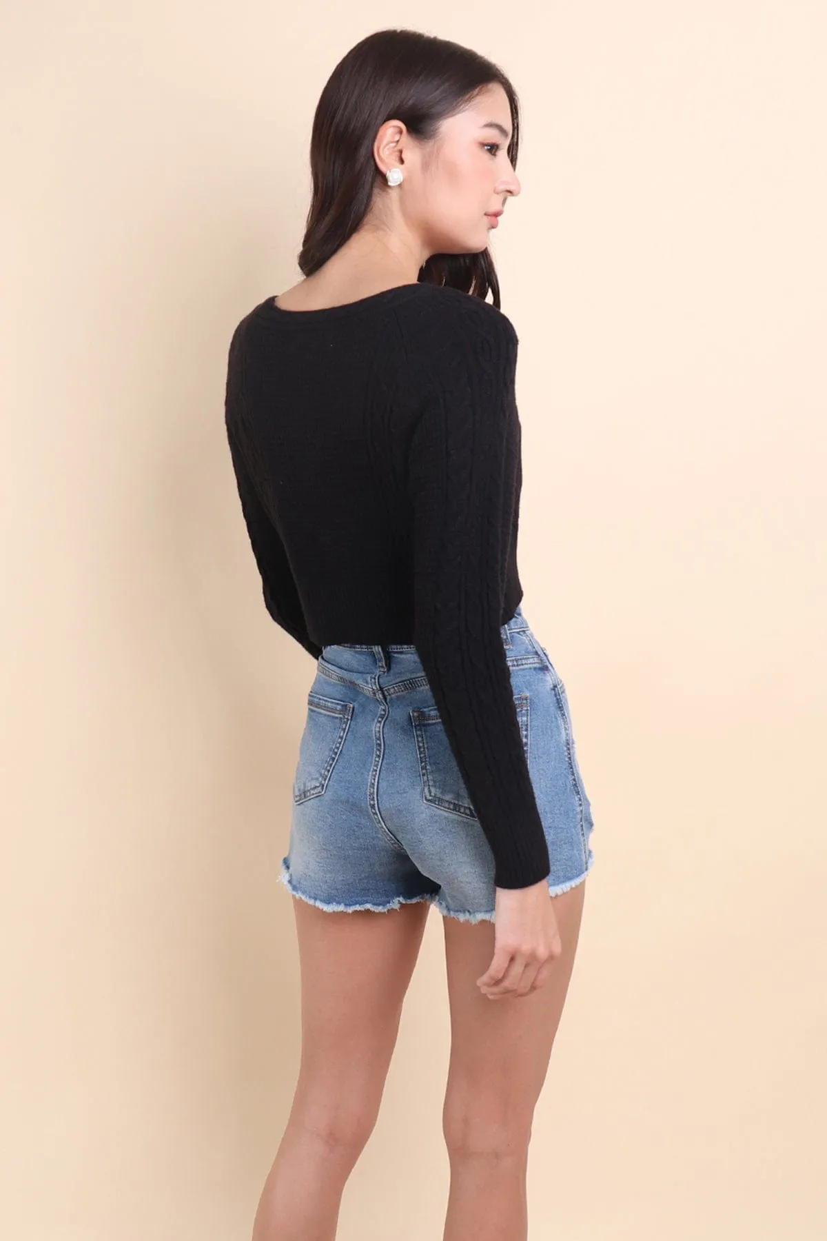 DANIELLE WEAVED CARDIGAN IN BLACK