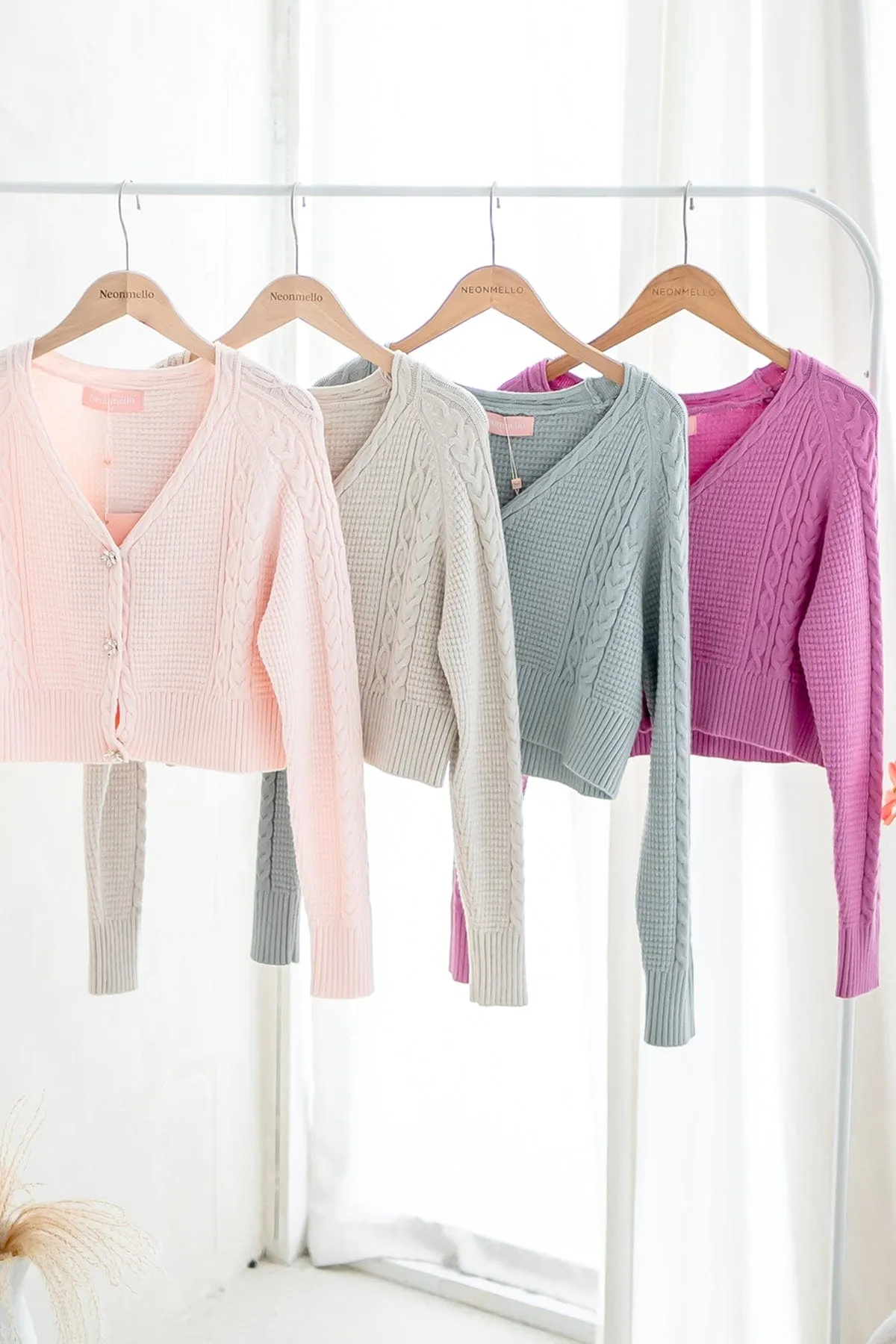 DANIELLE WEAVED CARDIGAN IN MAGENTA