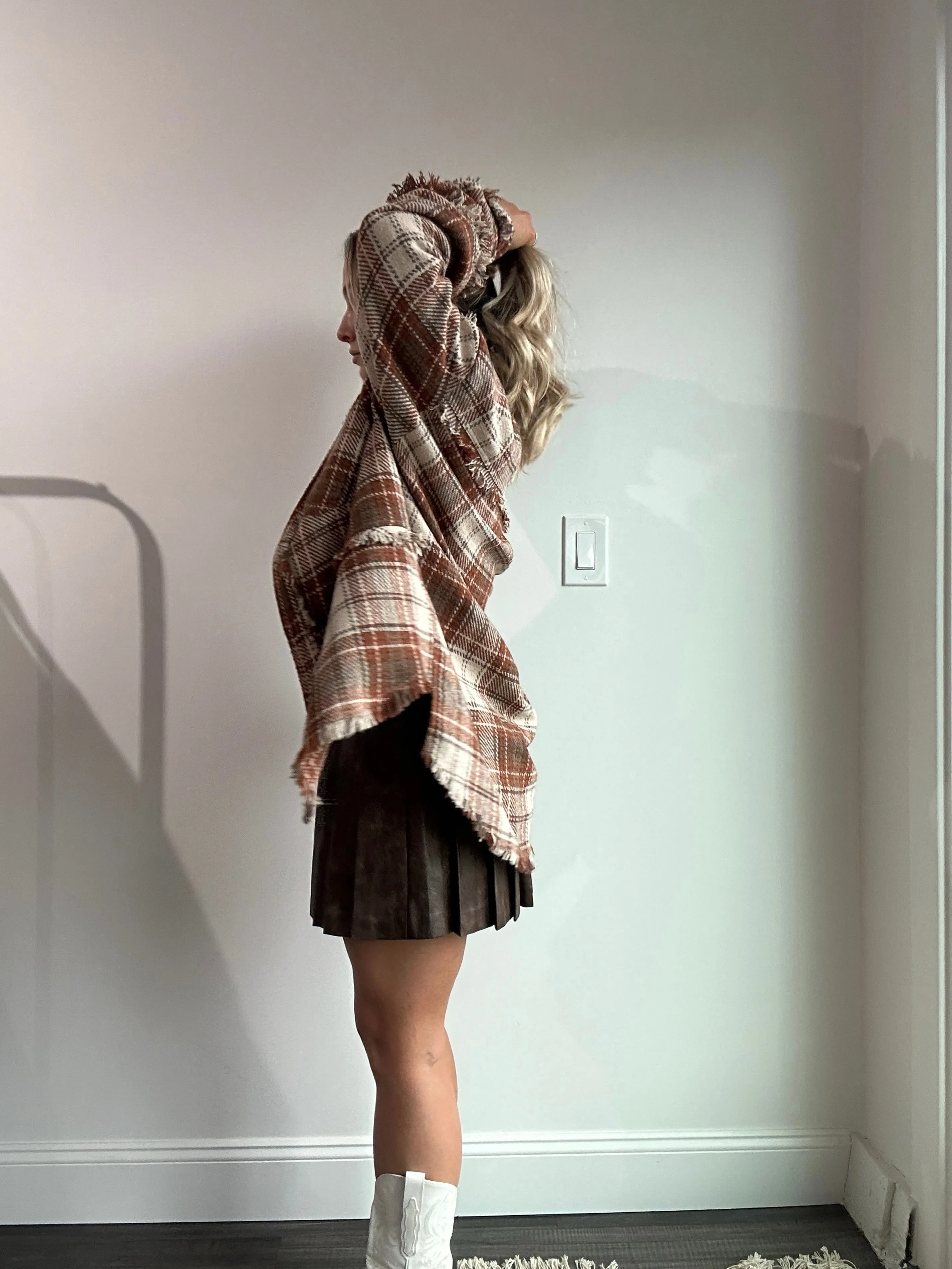Faux Leather Pleated Mini Skourt