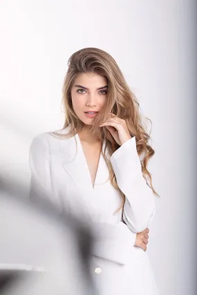 Linen Blazer in Off-White