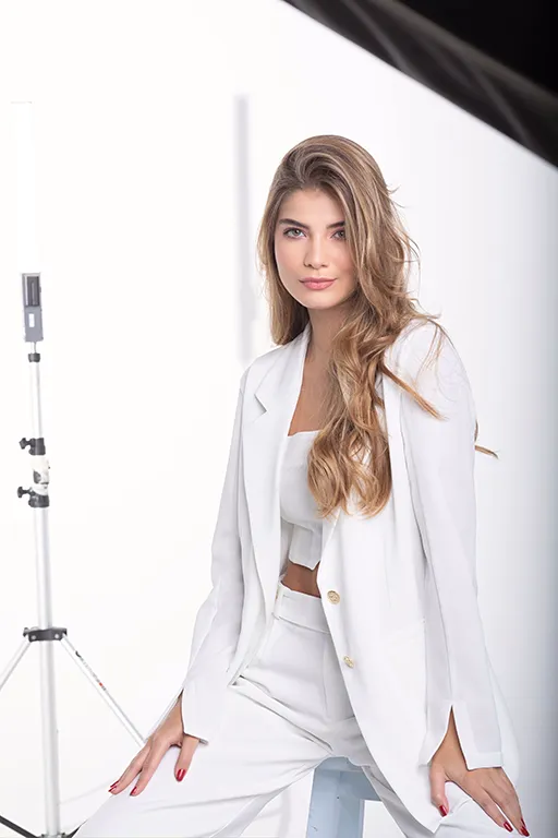 Linen Blazer in Off-White
