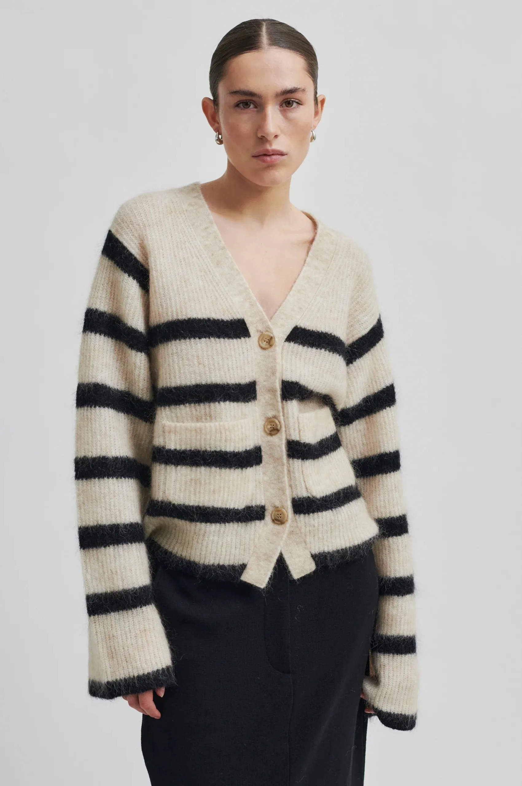 Ovalis Cardigan Brazilian Sand