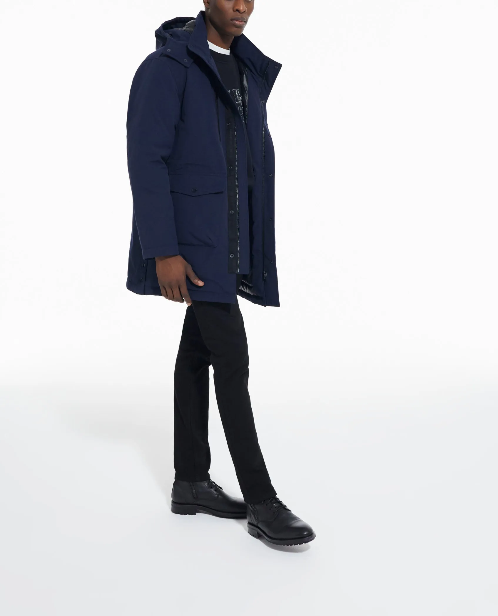 Parka à capuche bleu marine