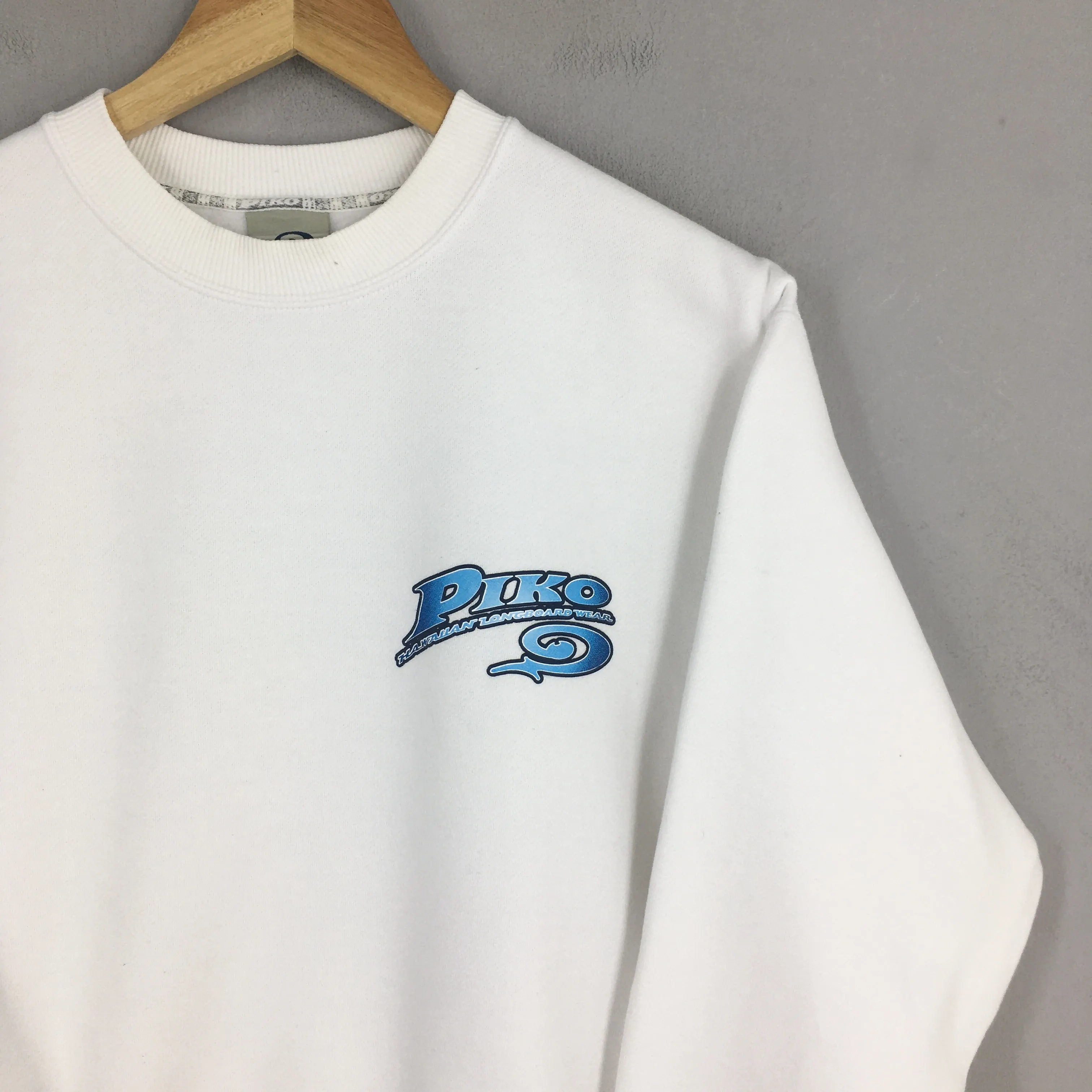Piko Surf White Sweatshirt Medium