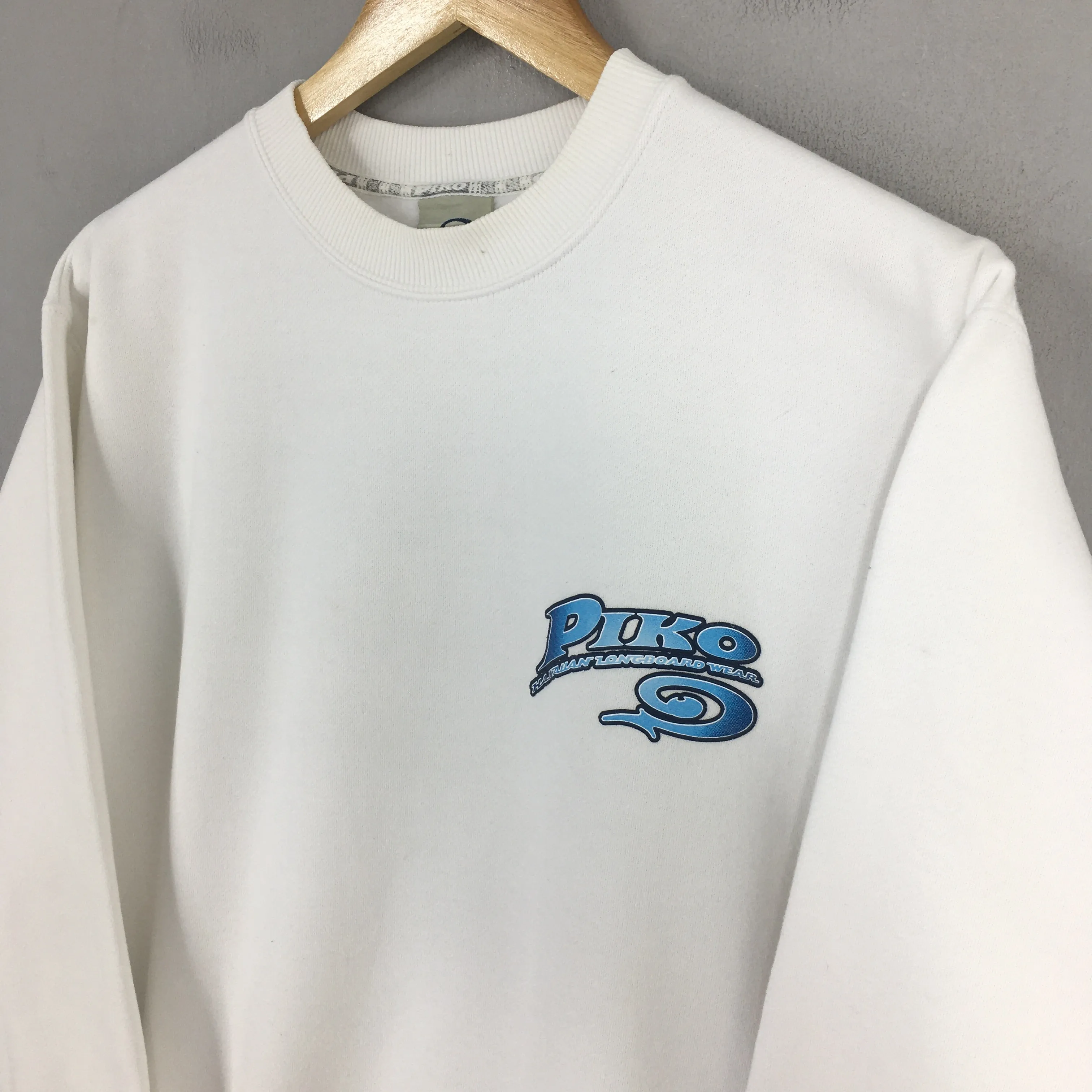 Piko Surf White Sweatshirt Medium