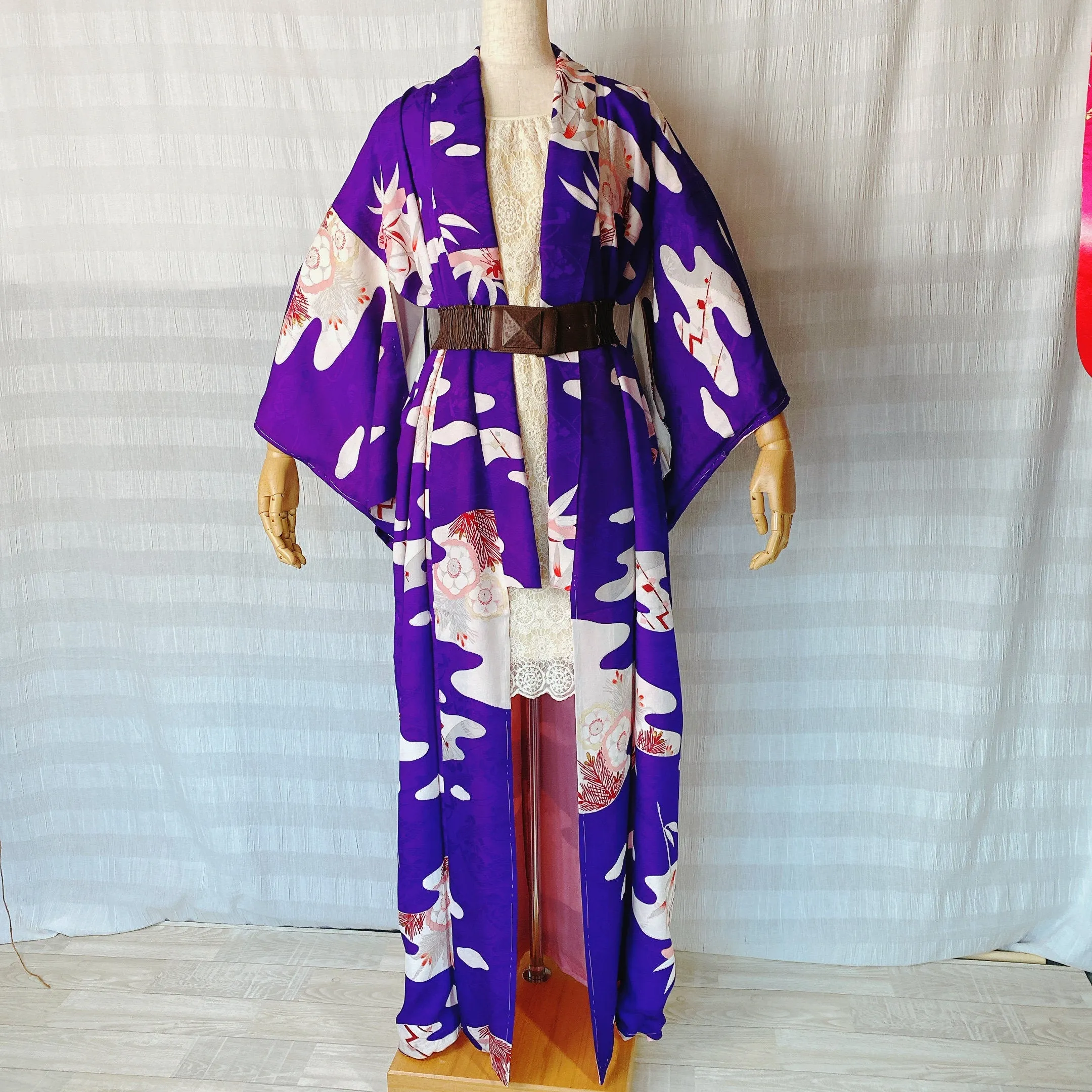 Purple Japanese Kimono, Floral, Clouds, Early Showa 1930's, Genuine Antique, Classic decorative fabric, Lounge Wear, Elegance Flower
