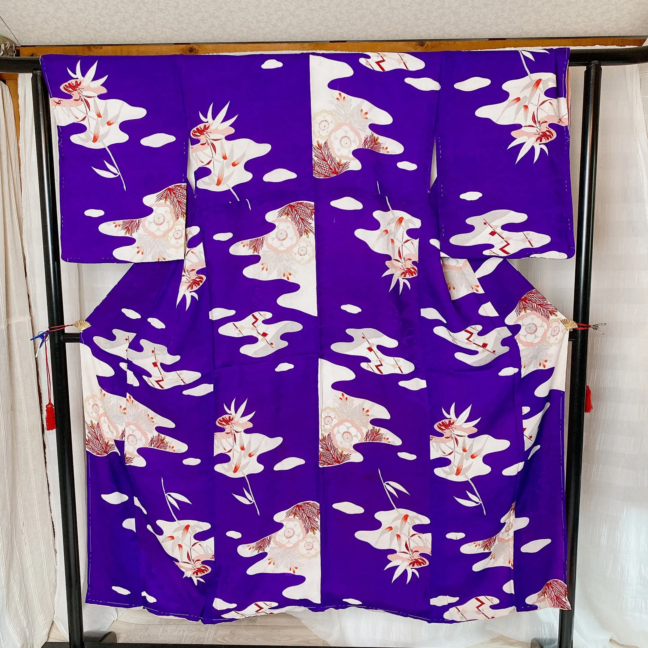 Purple Japanese Kimono, Floral, Clouds, Early Showa 1930's, Genuine Antique, Classic decorative fabric, Lounge Wear, Elegance Flower