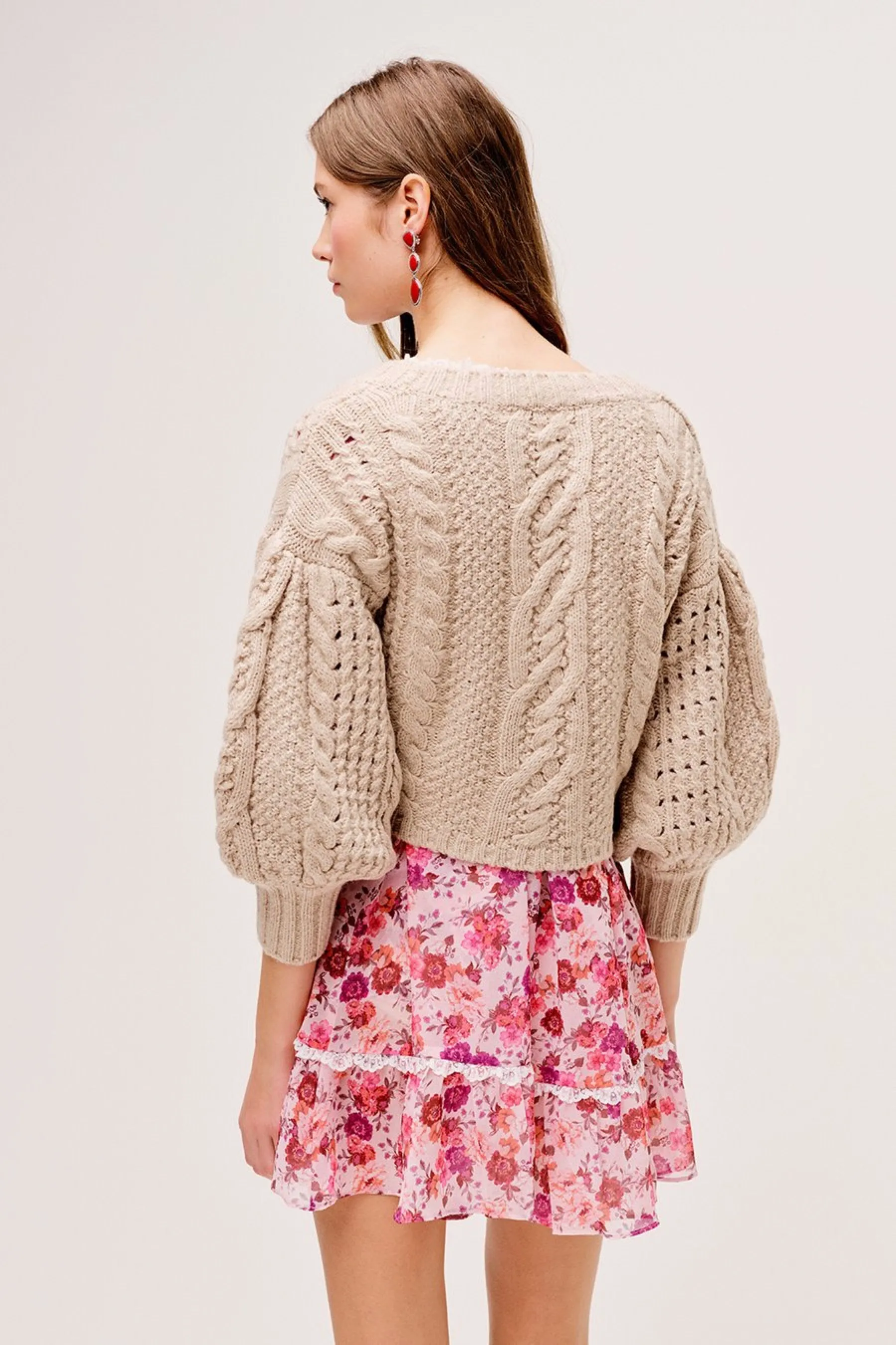 Wheat Amaryllis Cropped Cardigan
