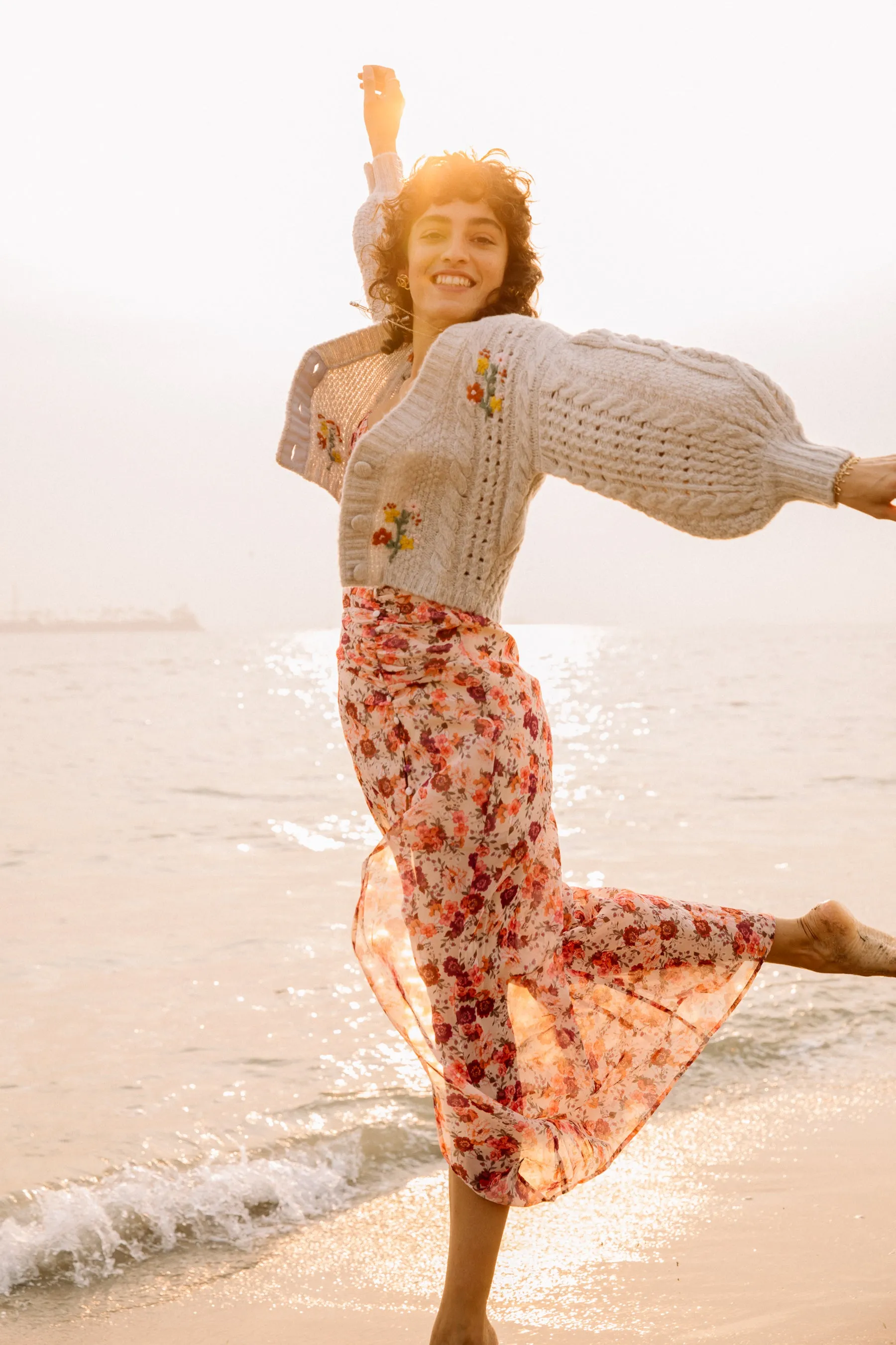 Wheat Amaryllis Cropped Cardigan