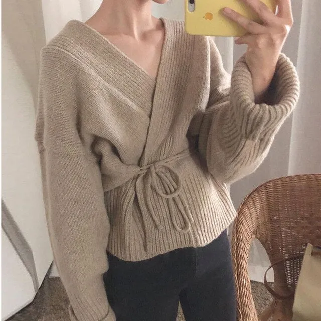 Women's Elegant V Neck Cardigan